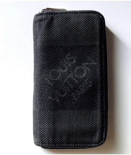 LOUIS VUITTON　ラウンドファスナー長財布