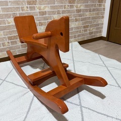 【美品】木製 ロッキングホース 木馬 インテリア玩具 ナチュラルウッド 揺り木馬 乗用玩具 子供用 乗り物 遊具の画像