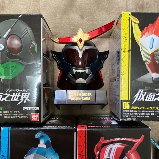 仮面之世界マスカーワールドシリーズ未開封品、開封品まとめ売り！ 安い 仮面之世界マスカーワールドシリーズ未開封品、開封品まとめ売り