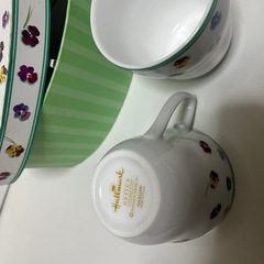 【未使用品】Hallmark パンジー柄 マグカップ 2個セット　NARUMIの画像