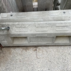 車止め・パーキングブロックの画像