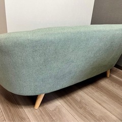 【値下げ】【美品】ニトリ2人掛けソファ（人気のグリーン）ペット・喫煙なしの画像