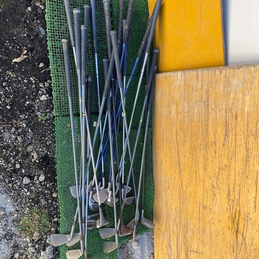 ゴルフ練習器具　ゴルフ用具　色々