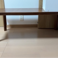 木製テーブル　貰ってくださいの画像