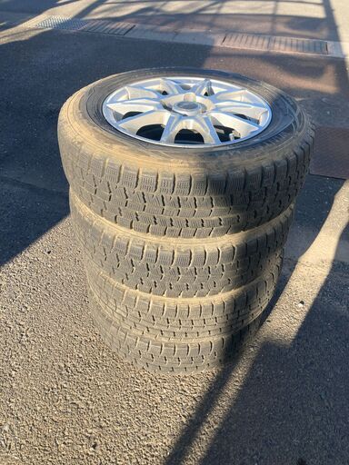 スタッドレスタイヤ 175/70R14