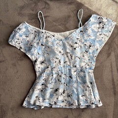 ①Lilidia トップスの画像