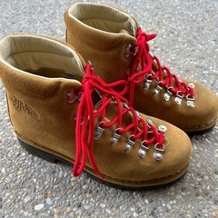 ＜THE NORTH FACE＞　TRAVERSE MARIEL...