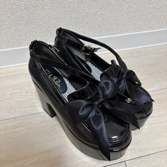 厚底 ヒール 地雷系の画像