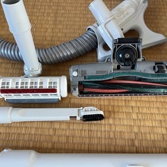 シャープ床移動形電気掃除機 EC-QX310-Pの画像