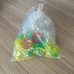 ガチャガチャのケース