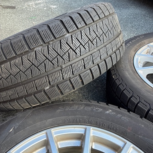 215/60R16 スタッドレス　2017年42週
