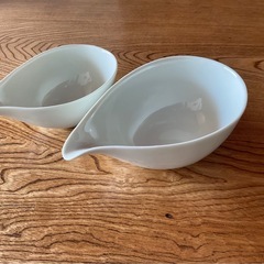 【ほぼ未使用】ソースサーバー2個セット　北欧風シンプルの画像