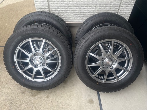 195/65R15  スタッドレスタイヤ