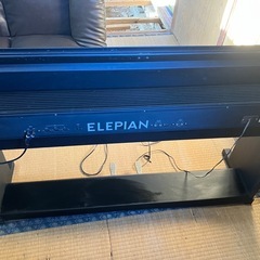 電子ピアノの画像