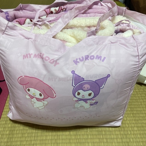 しまむら サンリオ ハッピーバック お得な寝具5点＋大きなバック付き