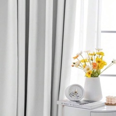 ブラックアウトカーテン／断熱・遮光カーテン UVカットの画像