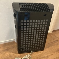 SHARP　加湿空気清浄機　KC-30T4-4の画像
