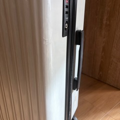 キャリーバッグ　の画像