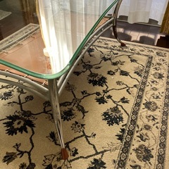 リビングテーブルの画像