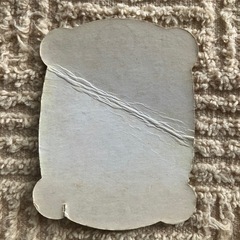 糸巻き台紙　昭和　レトロ　約4.8×6.4㎝　※難ありの画像