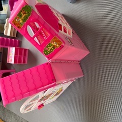 メルちゃんのお家とリカちゃんの小物ベット等の画像