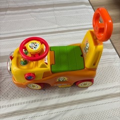 わんわん 足蹴り車の画像