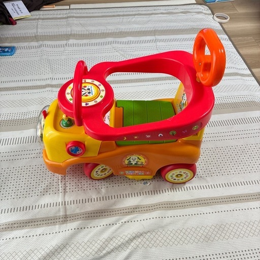 わんわん 足蹴り車（引き渡し先決定