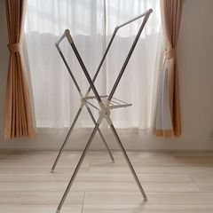 【無料】ハンガーラック 折りたたみ可能 洗濯物干し タオル掛け  