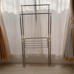 【無料】ハンガーラック 折りたたみ可能 洗濯物干し タオル掛け  の画像