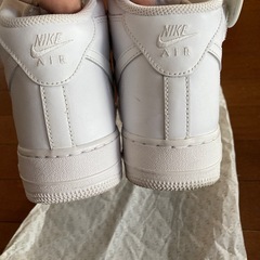 エアフォース1mid ホワイトの画像