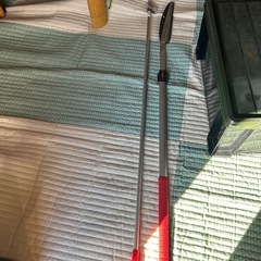 高枝ハサミと高枝ノコギリの画像