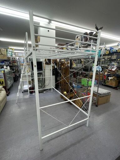 ニトリ ハイベッド セパタ ロフトベッド はしご付き ホワイト スチール パイプ 黒 寝具 家具 札幌市手稲区