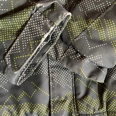 Colombiaキッズ向けスノーウェアと手袋セット
の画像