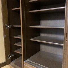 【決まりました】食器棚の画像