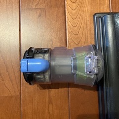 【訳あり】日立HITACHI 充電式掃除機 PV-BFL1の画像