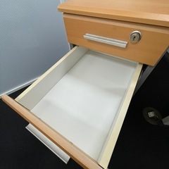 木製キャビネット　3段（キャスター付）の画像