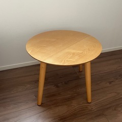 サイドテーブル