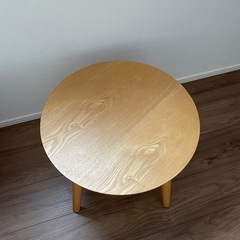 サイドテーブルの画像