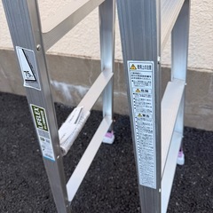 4尺脚立【ほぼ新品】の画像