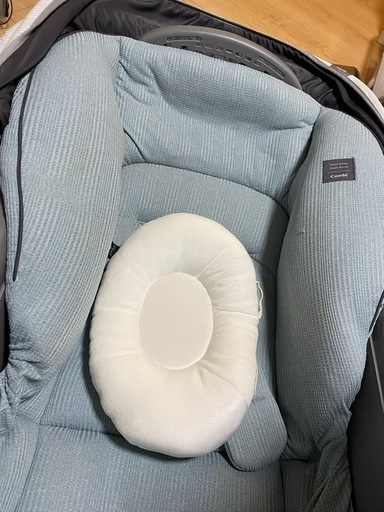 【超美品】コンビ　ネムリラ　電動　ハイローチェア