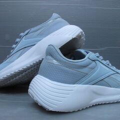Reebokシューズ23.5㎝の画像