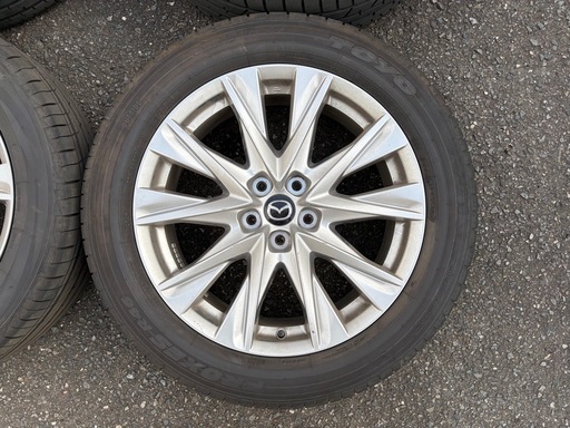 CX-８純正タイヤホイール