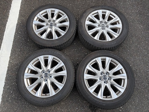 CX-8純正タイヤホイール
