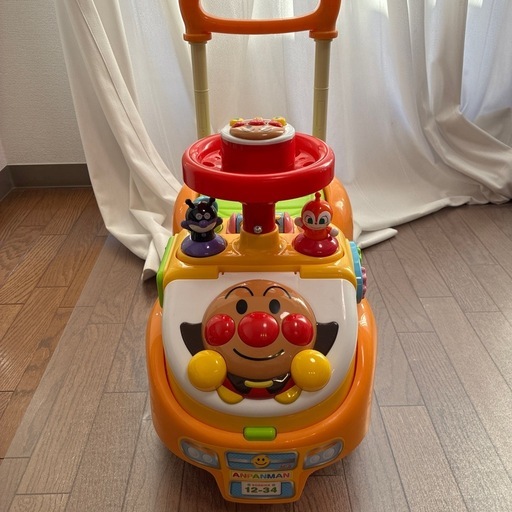 アンパンマン　よくばりビジーカー