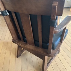 アンティーク調回転椅子2脚（1脚のお値段）の画像