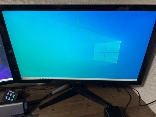 ゲーミングPCとモニターとキーボードセット