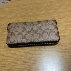 コーチ長財布の画像
