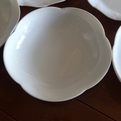 ヤマザキ　お皿、器セットおまけ付きの画像