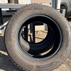 スタッドレスタイヤ　225/65R17　ブリザックＤＭ－Ｖ３の画像