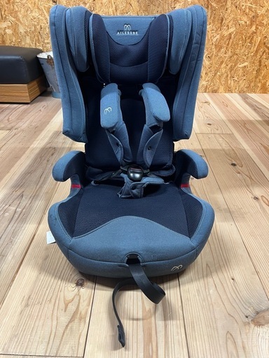 チャイルドシート　ジュニアシート　ブースターシート　破損無し　破れなし　部品全て揃ってます　